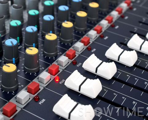 Soundcraft RW5736UK — мікшерний пульт EPM12 UK 1-003120 фото