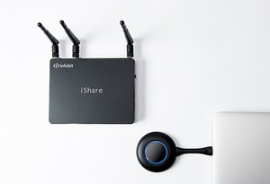 Infobit iShare i201A презентаційна система, два джерела, 1x USB-A кнопка в комплекті.