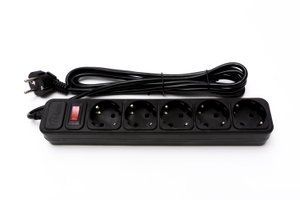 Фильтр питания ProLogix (PRS-050P5-30B) 5 розеток, 3 м, черный 1-011202 фото