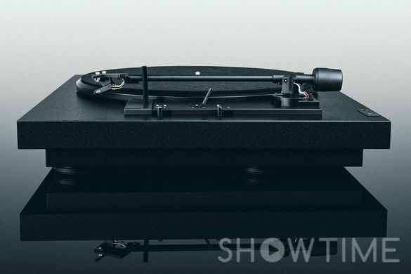 Pro-Ject A1 OM10 Black Fully automatic turntable — Автоматический проигрыватель винила, Ortofon OM10, черный 1-005783 фото